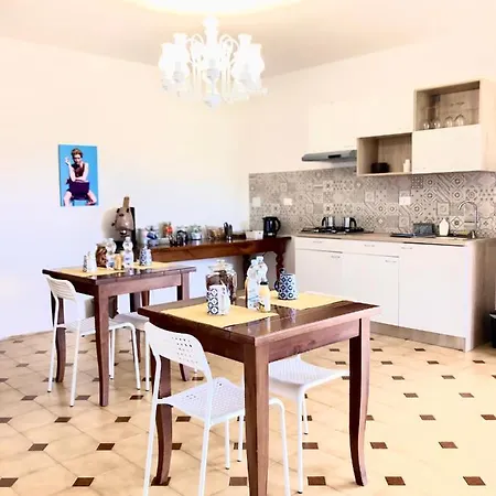 Acquaviva Maison d'hôtes *